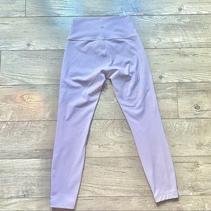 Lululemon Wunder-Under lavender Dew pants 25in